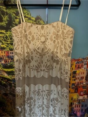 BCBGMaxAzria Ivory and Taupe Floral Strapless Dress